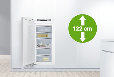 Inbouw vriezers voor een 122 cm hoge keuken nis.